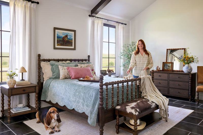The Pioneer Woman Eloise Floral Velvet Quilt, Full/Queen, Blue Dust Bedding