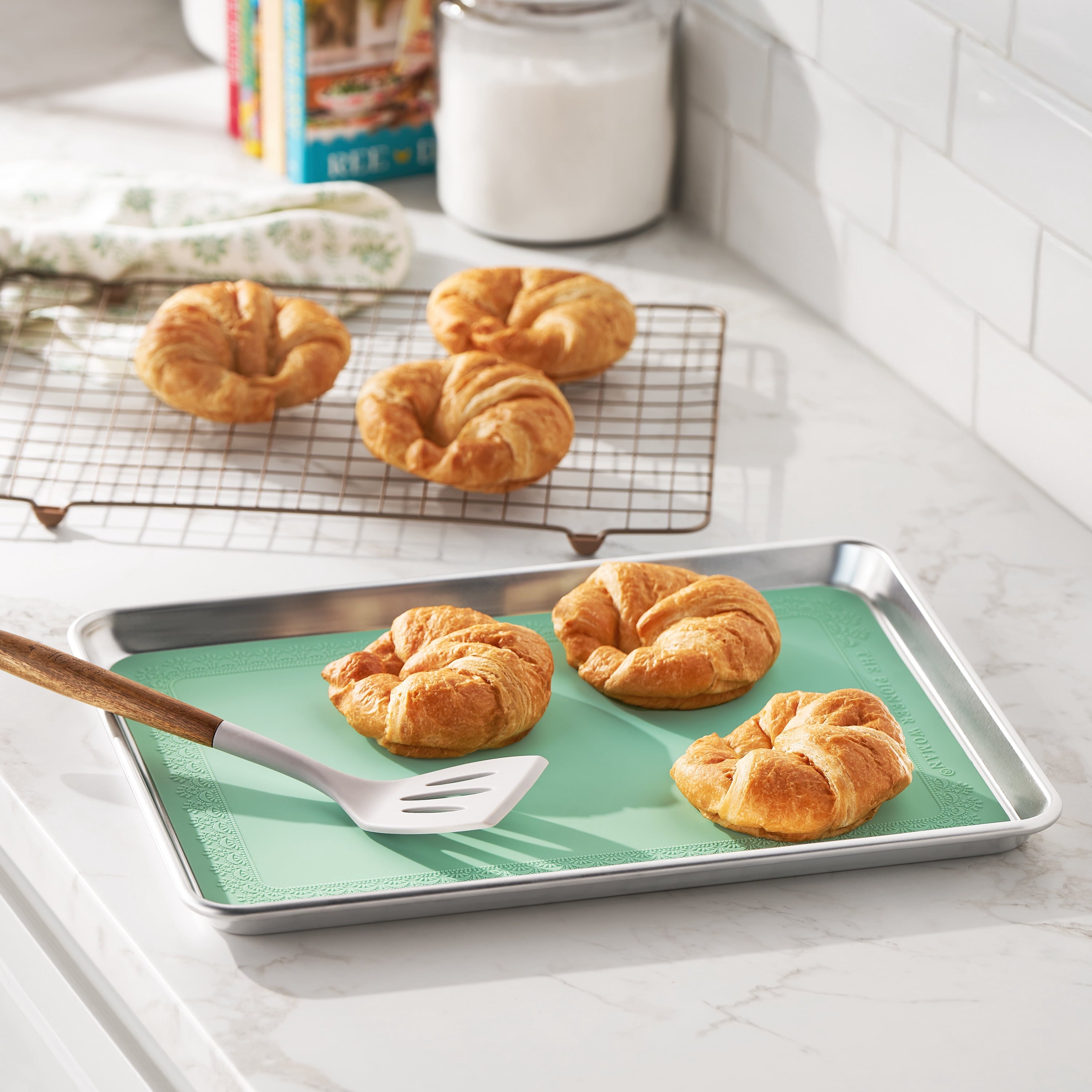 The Pioneer Woman Aluminum Sheet Pan Set with Wire Rack & Silicone Baking Mat, 3-Piece, 13"x18"